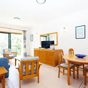 https://a67-pinheiros-da-meia-praia-apartment-in-8600-315.hotelaalgarve.com