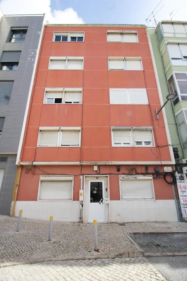 Oriente Dna Studios VI Lisbon Apartment